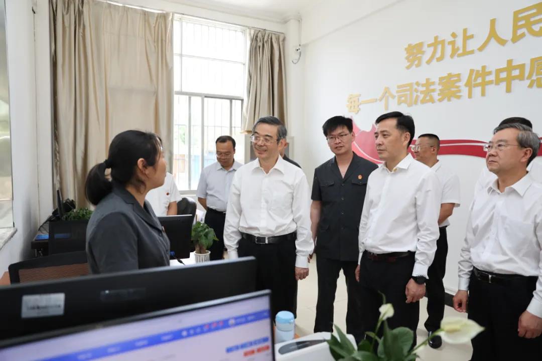 周强：深入贯彻习近平生态文明思想 全面提升生态环境司法保护水平